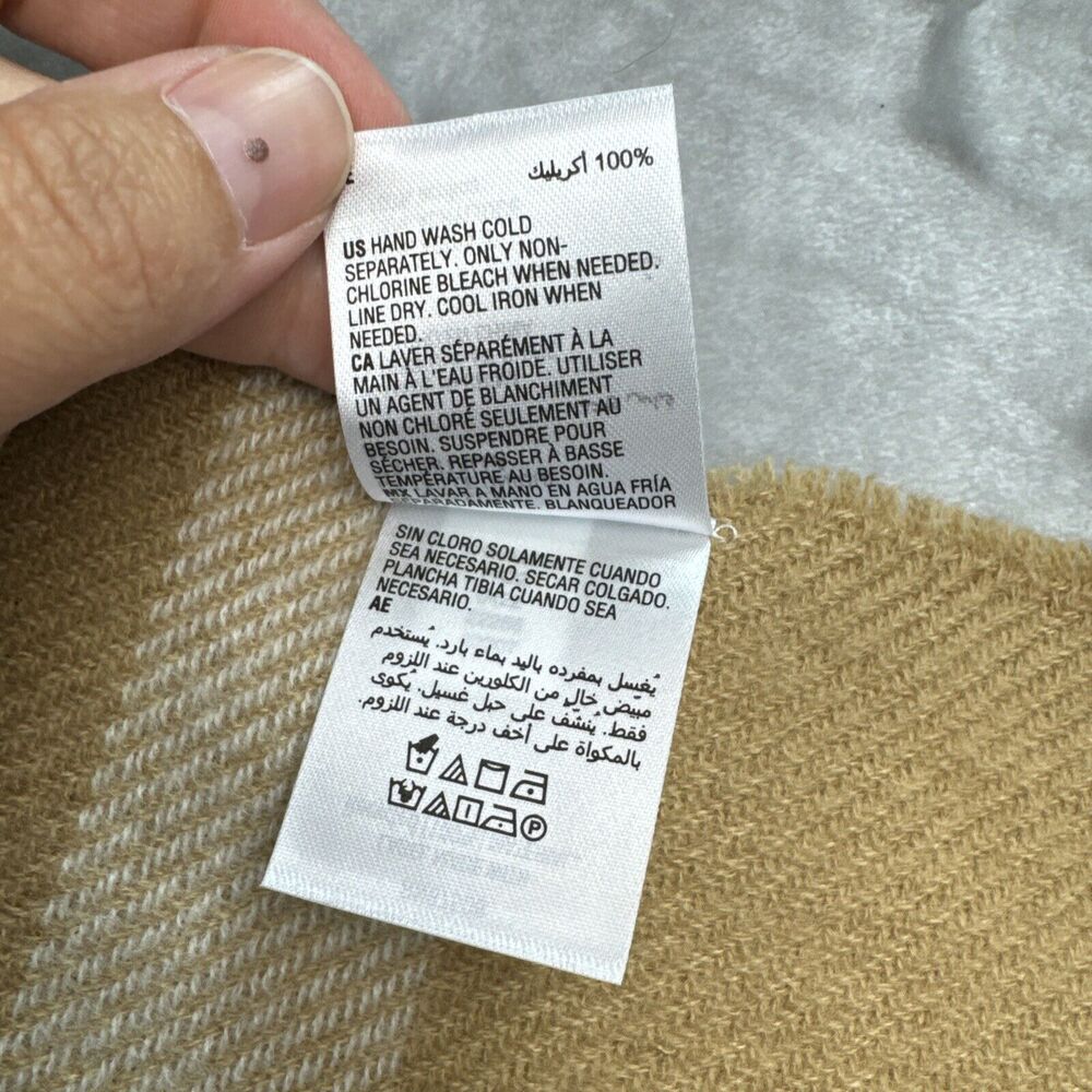 Charter Club Poncho Shawl Women's One Size Tan/Cream Plaid Throw Fox‎ Pin (0806) - Picture 7 of 10